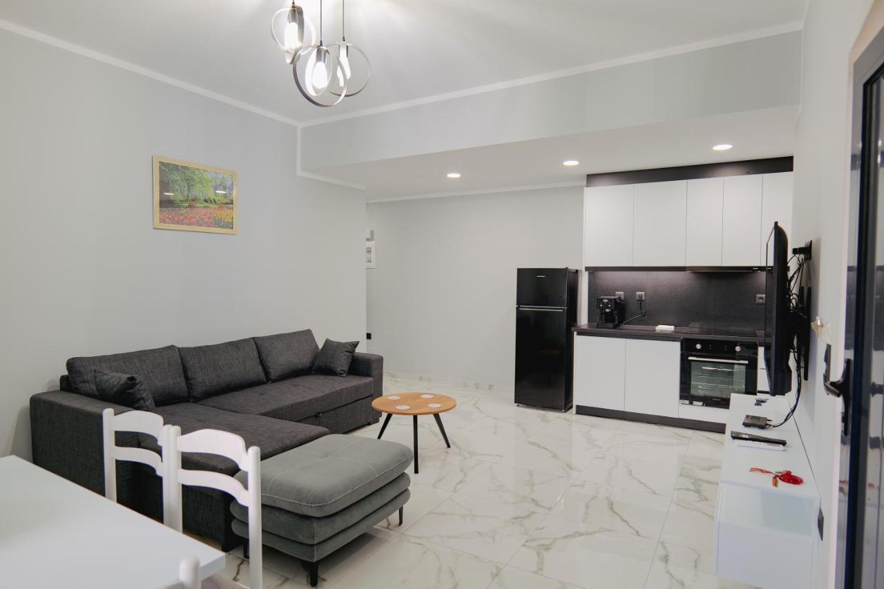 شقة Iphigenia Luxury Flat ساراندا المظهر الخارجي الصورة