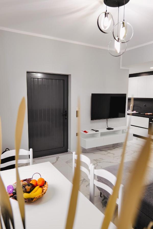 شقة Iphigenia Luxury Flat ساراندا المظهر الخارجي الصورة